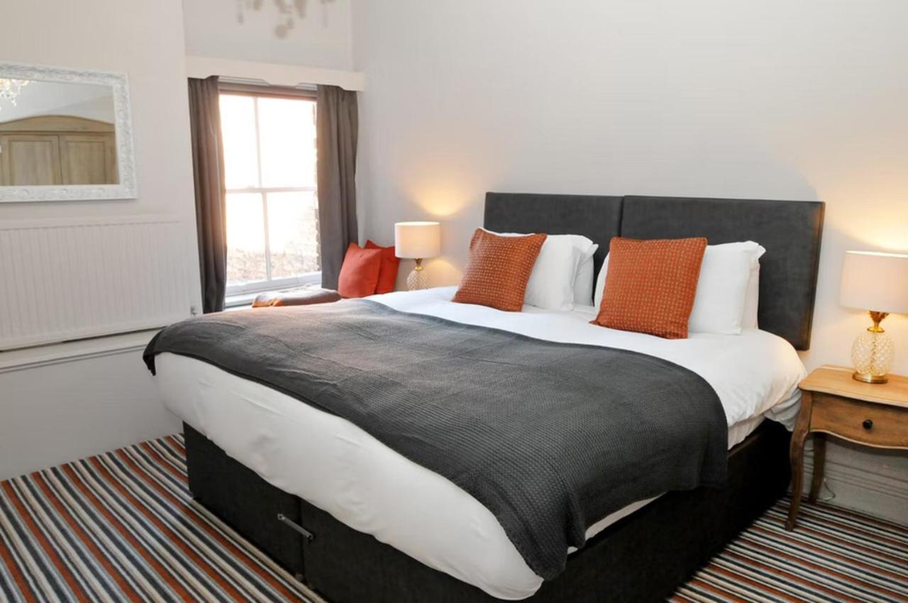 The Royal Hotel Crewe, A Brilliant Collection, Powered By Oyo Exterior photo