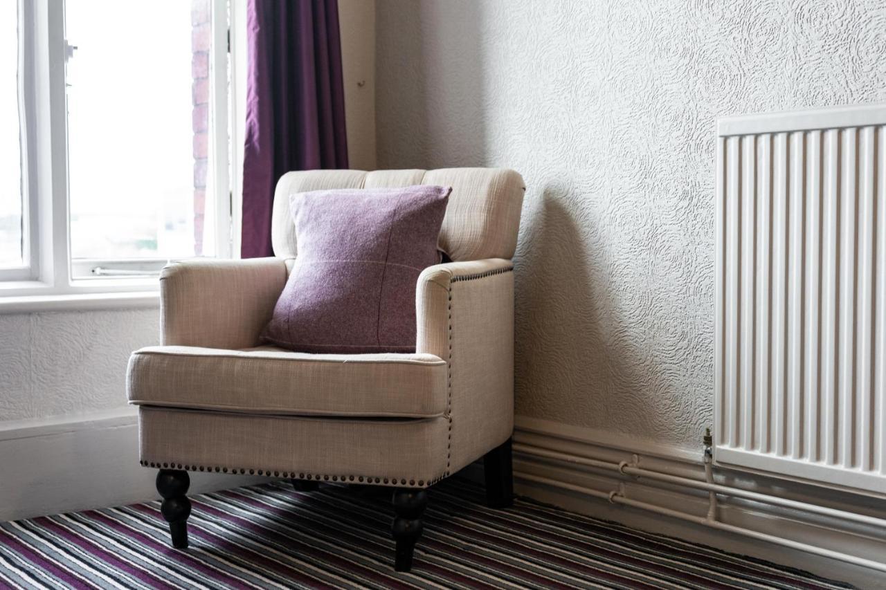 The Royal Hotel Crewe, A Brilliant Collection, Powered By Oyo Exterior photo